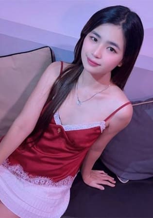 ニサ Nisa 24歳