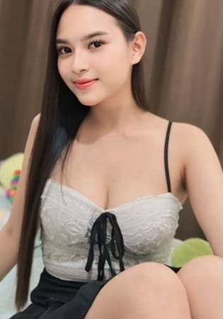 マユ Mayu 20歳