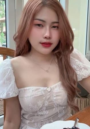 ニコル Nicole 24歳