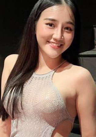 ボヴィ― 22歳
