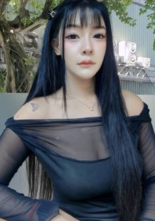 ソフィア Sofia 24歳