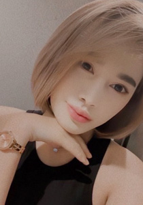 ボミ 25歳