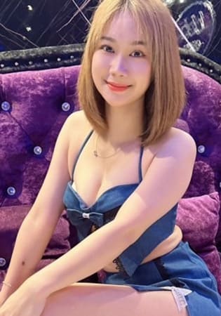 モモ 21歳