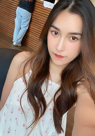 ノエイ Noey 20歳