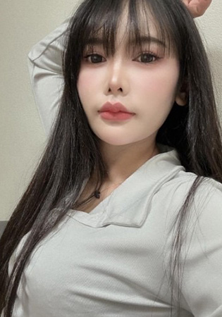 アリン Arin 26歳