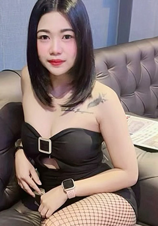 ミサキ Misaki 24歳