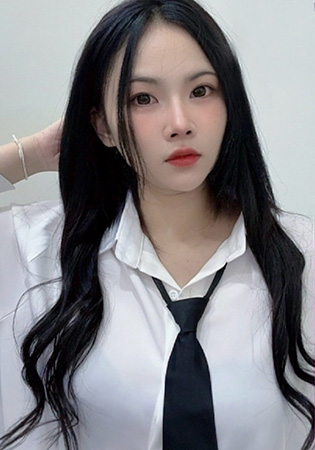 ジンジュ Jinju 25歳