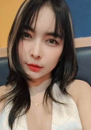ミーナ Meena 29歳