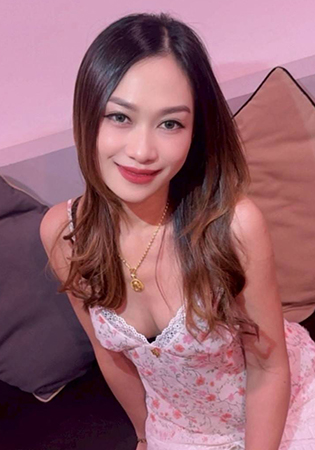 モナ Mona 26歳
