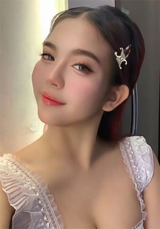 リディア Lydia 20歳