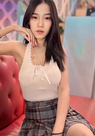 メイリー Meily 24歳