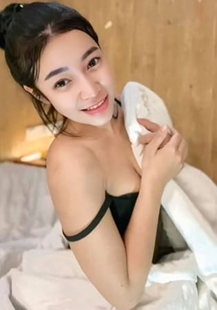 ソフィア Sofia 24歳