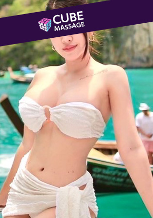 エマ Emma 23歳