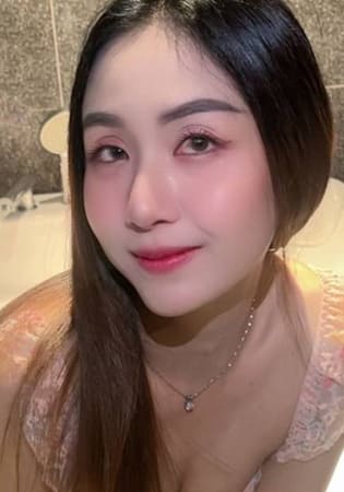 ジス Jisu 24歳