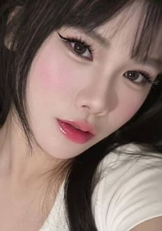 アリ Ari 20歳