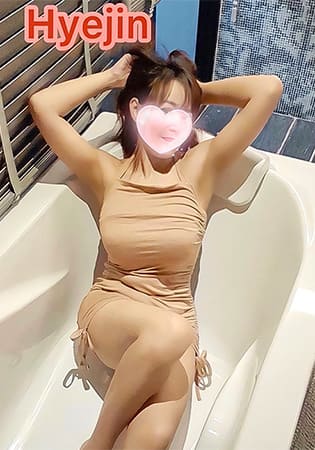 へジン Hyajin 21歳