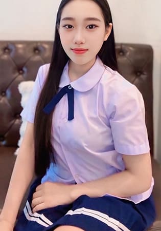 マイ Mai 20歳