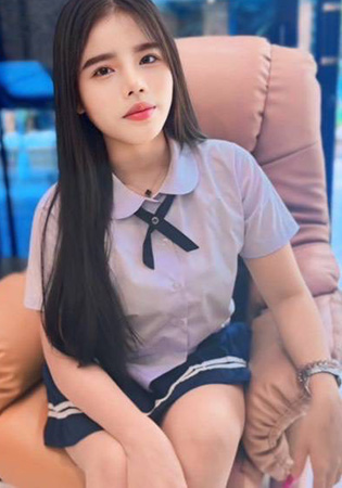 ユリ Yuri 23歳