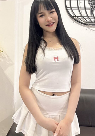 Cherry チェリー 22歳