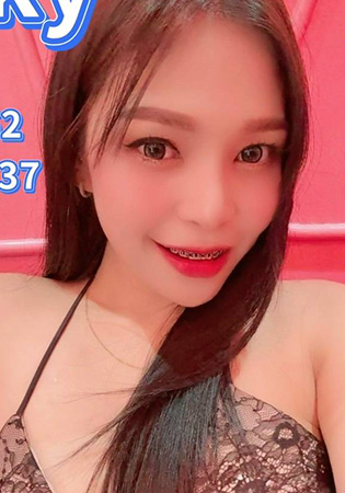 ニッキー 25歳