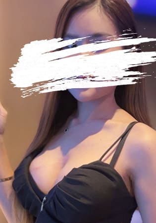 ノエイ Noey 25歳