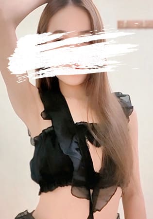 モナ Mona 22歳