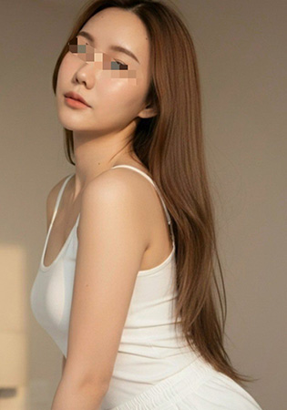 ユリ Yuri 25歳